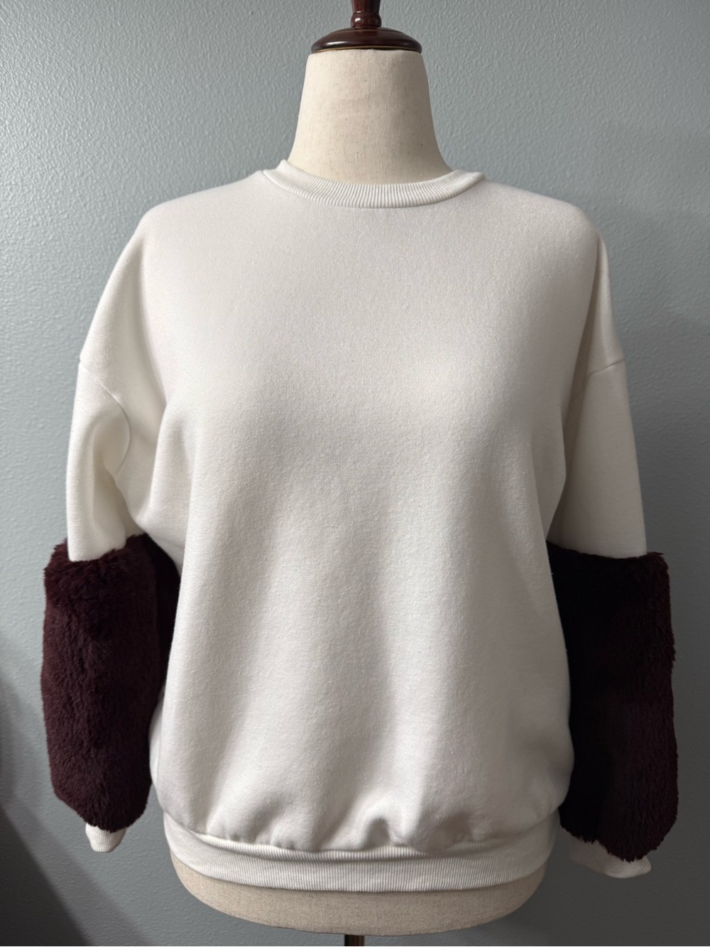 Timing Burgundy and Cream Sweatshirt with Faux Fur Sleeves - Picture 2 of 5
